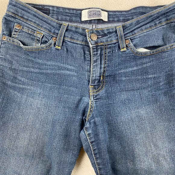Signature By Levis Womens Jeans Size 8 Mid-Rise Cropped Denim - Picture 4 of 8